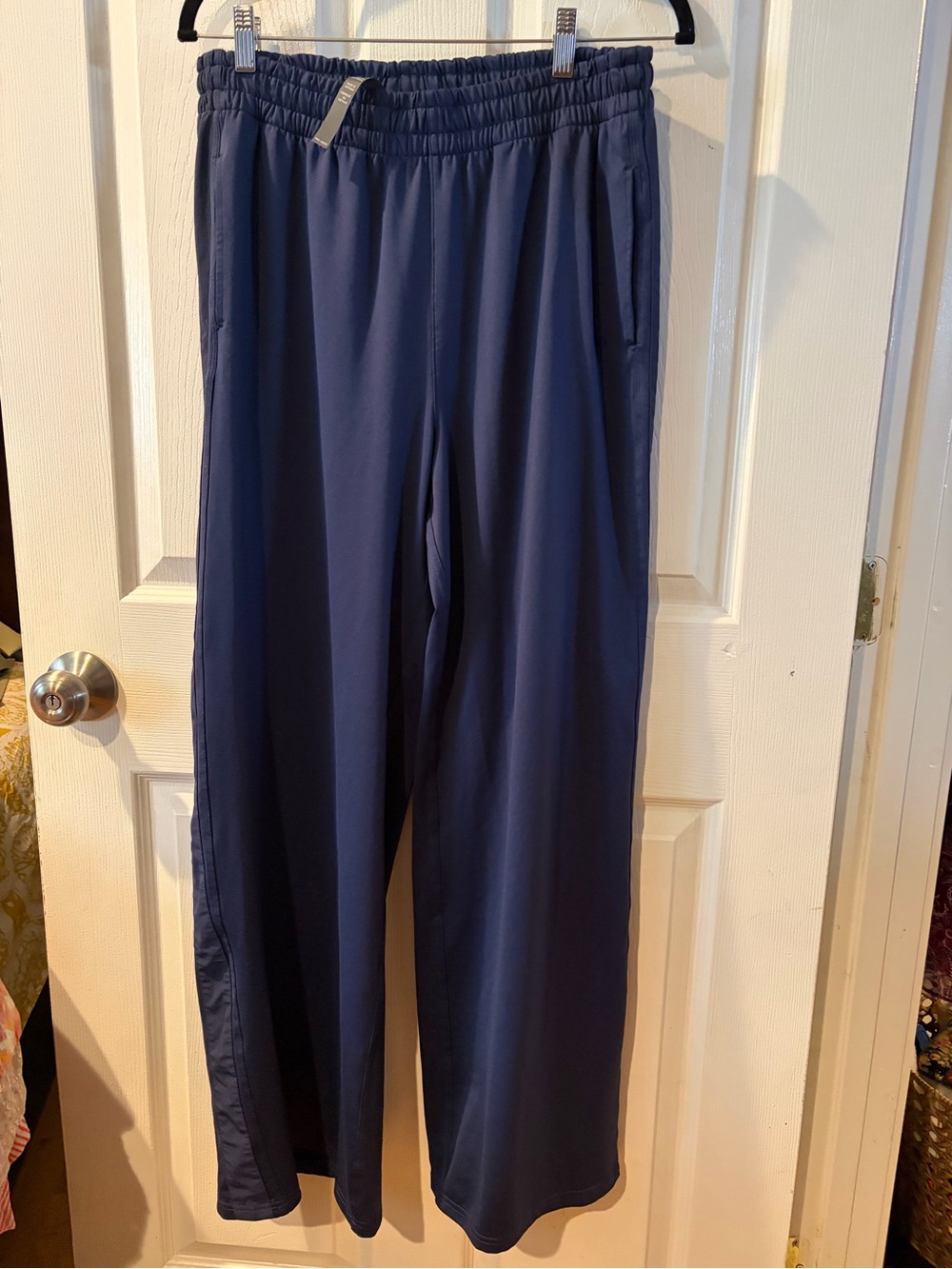 Vuori Men's Navy Blue Jogger Sweatpants